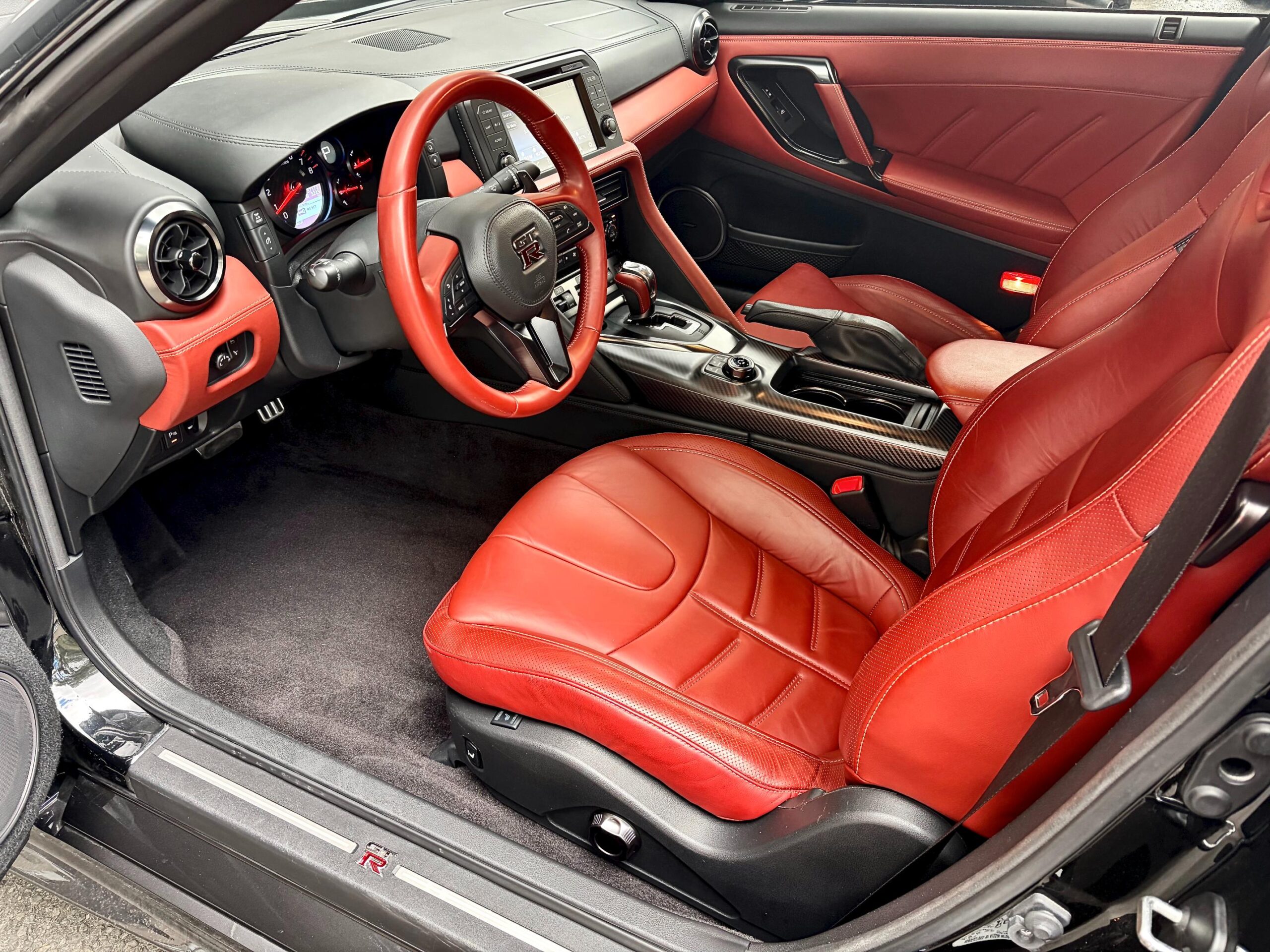 
								2019 Nissan GT-R Premium full									