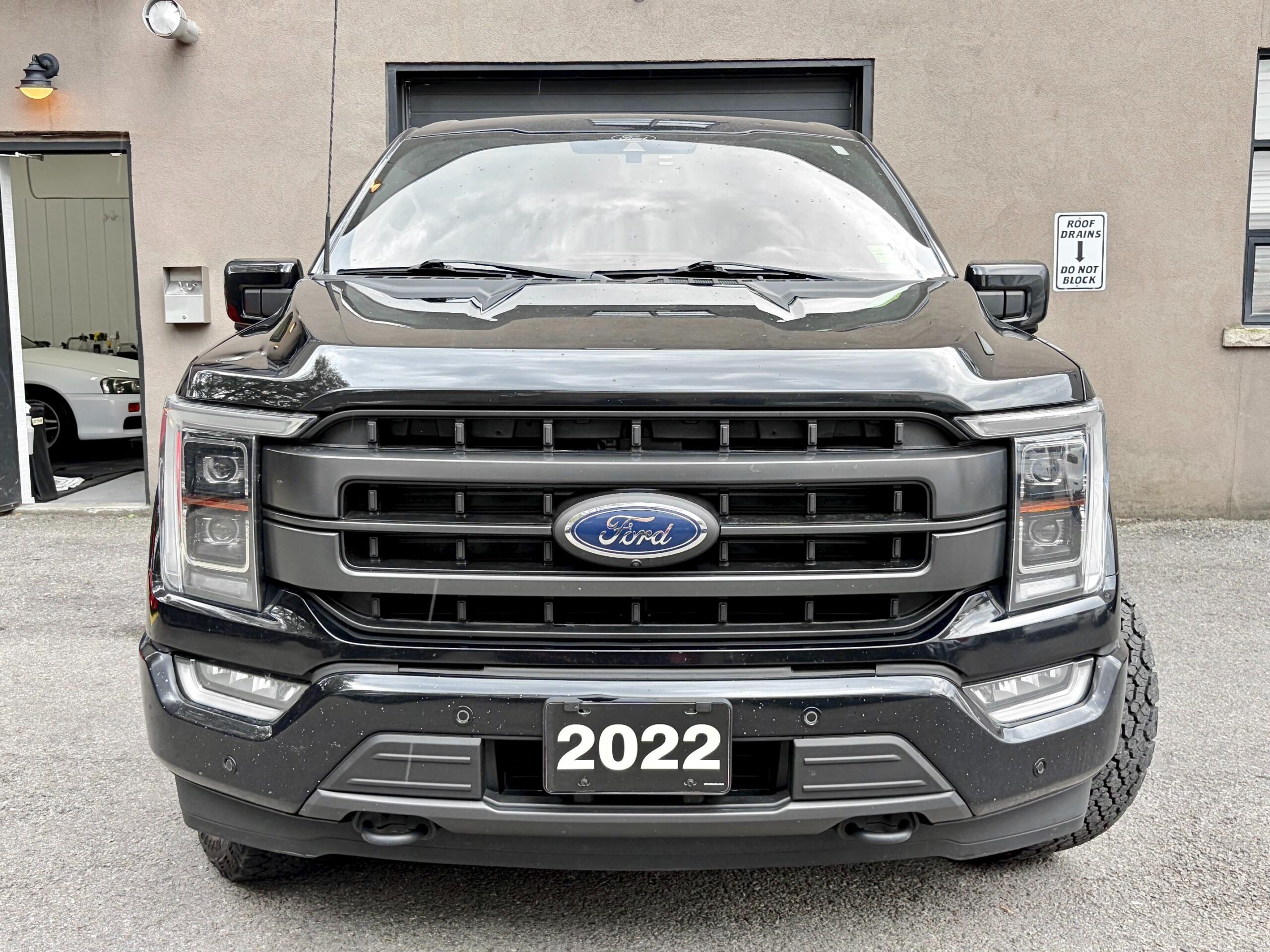 
								2022 Ford F-150 Supercrew Lariat full									