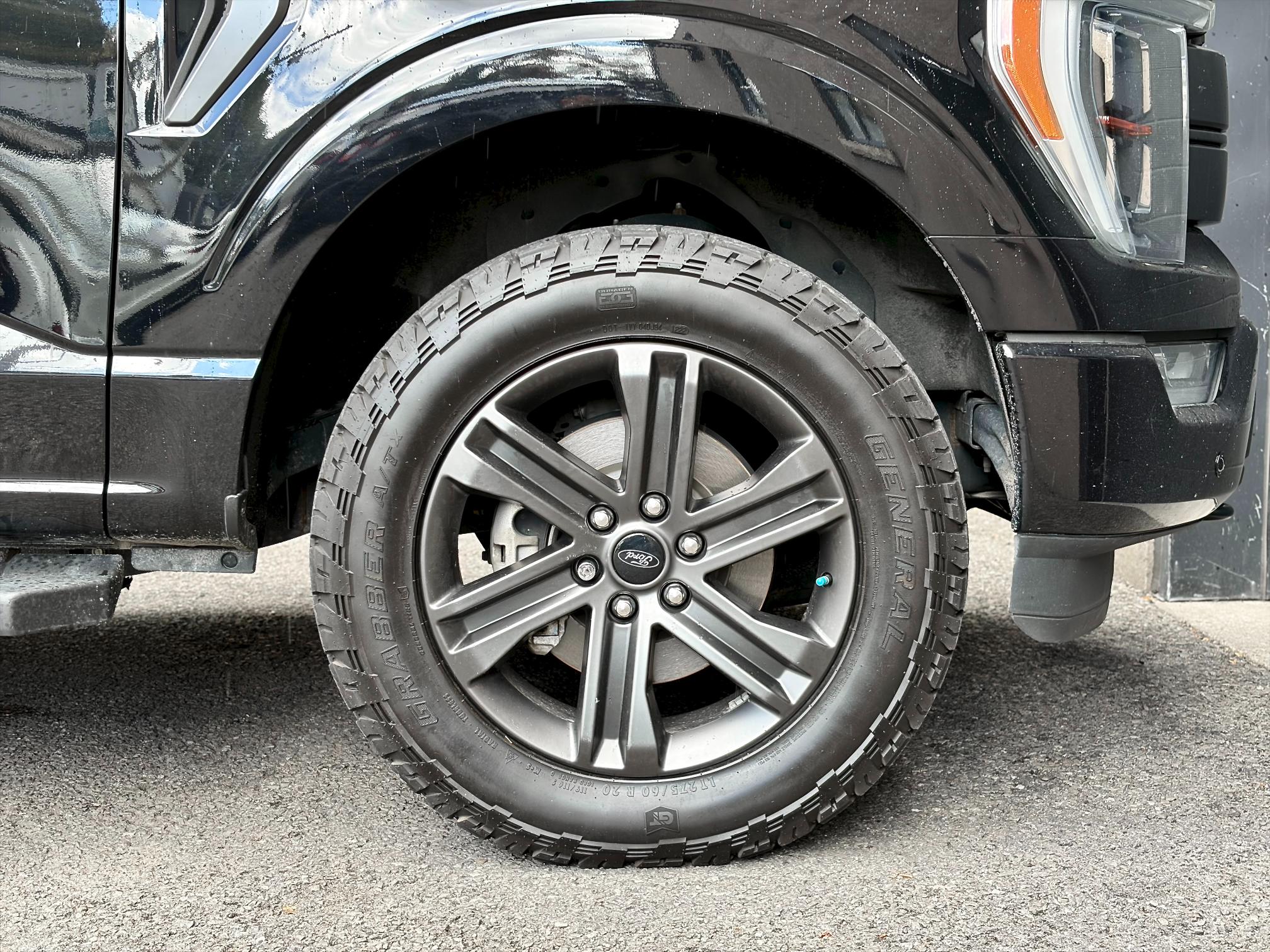 
								2022 Ford F-150 Supercrew Lariat full									