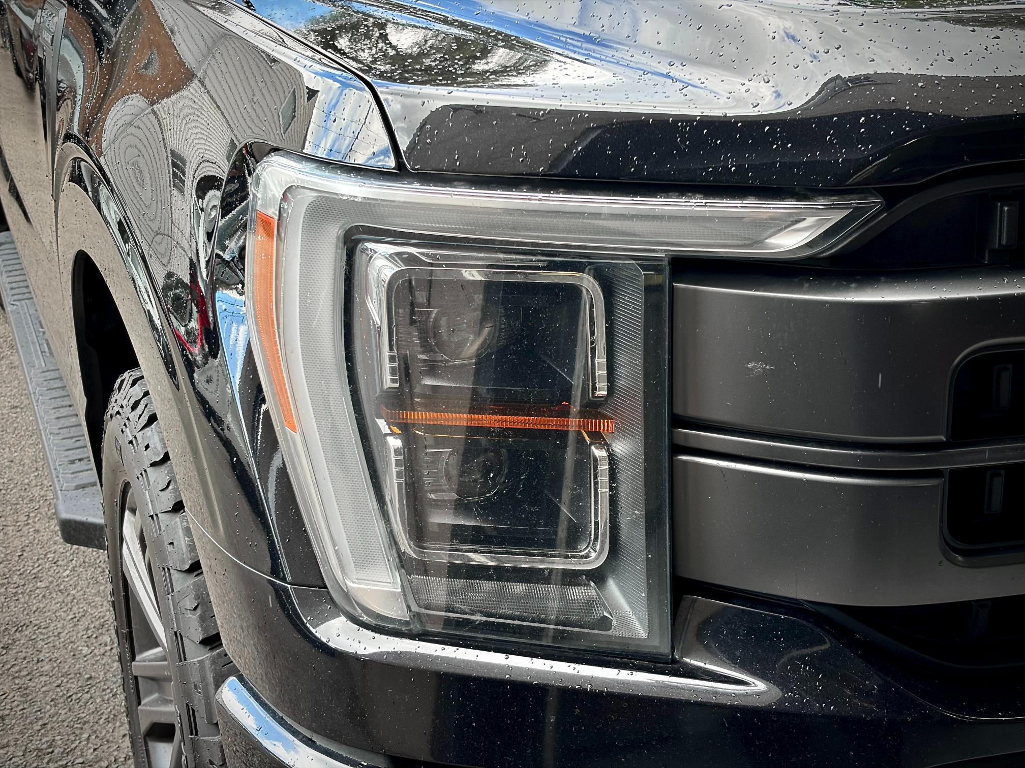 
								2022 Ford F-150 Supercrew Lariat full									
