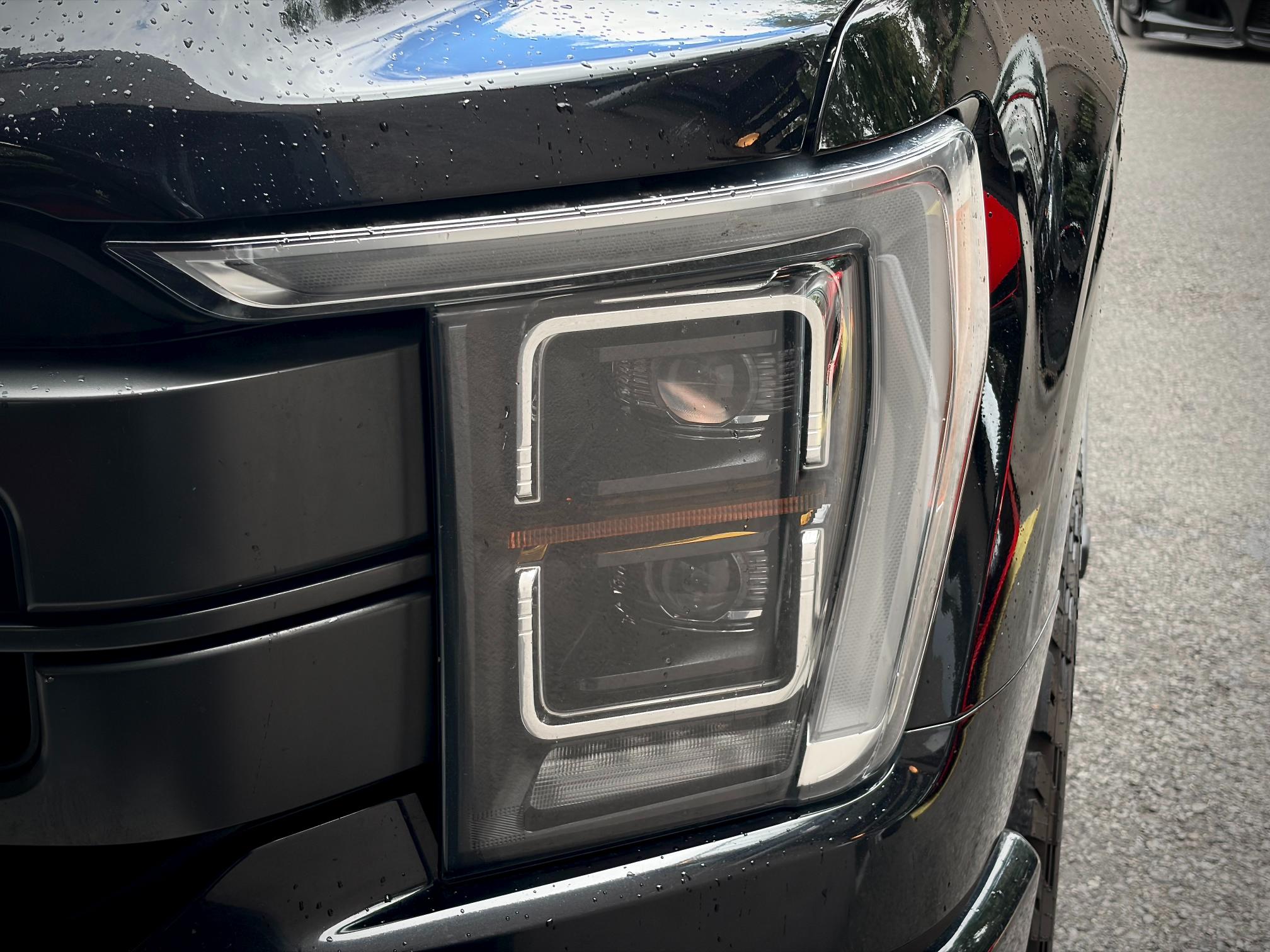 
								2022 Ford F-150 Supercrew Lariat full									