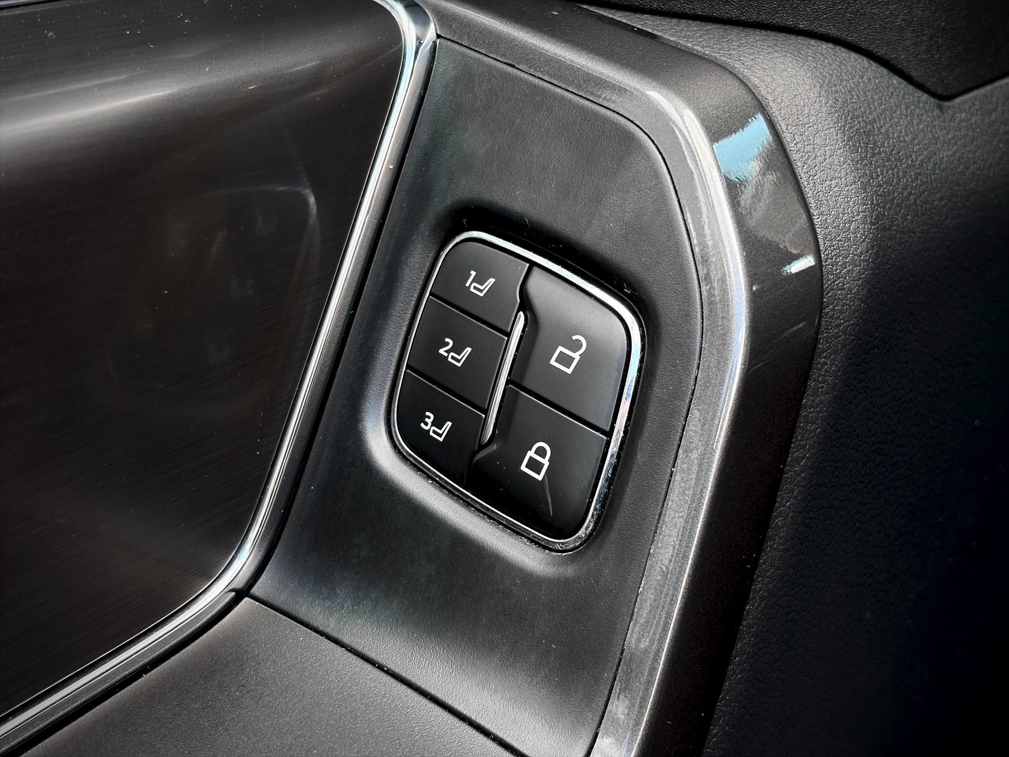 
								2022 Ford F-150 Supercrew Lariat full									
