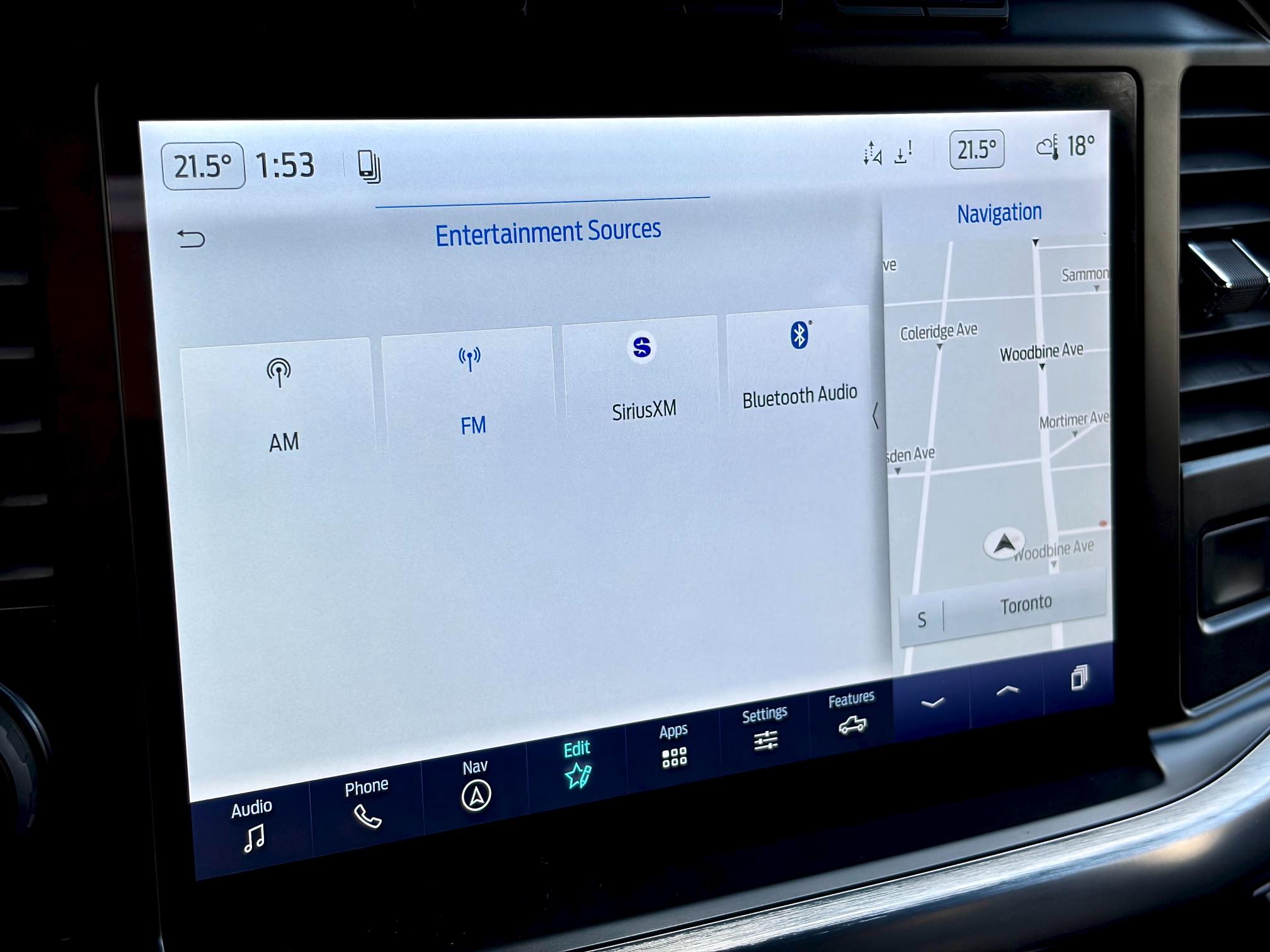 
								2022 Ford F-150 Supercrew Lariat full									