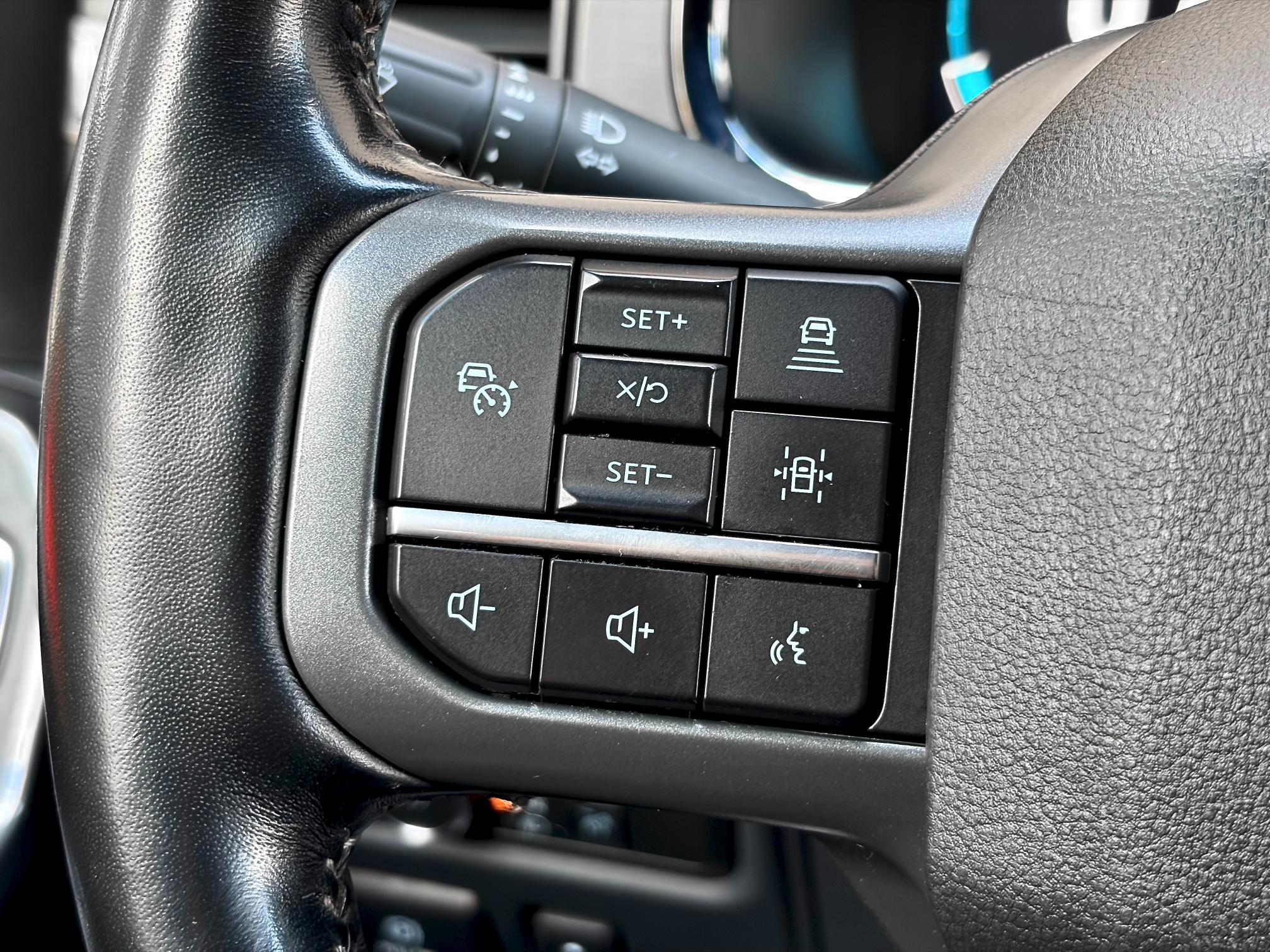 
								2022 Ford F-150 Supercrew Lariat full									