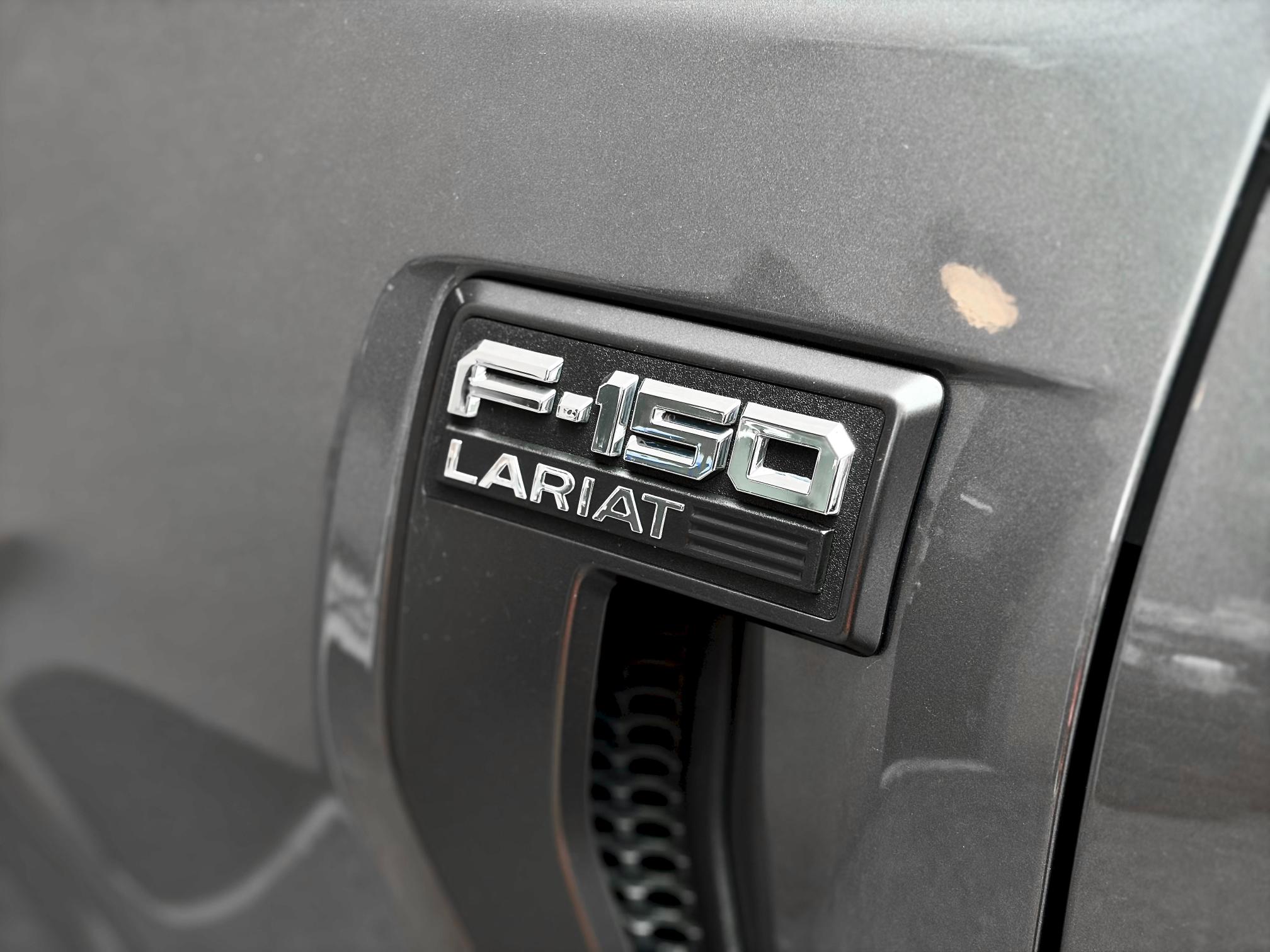 
								2023 Ford F-150 Lariat Supercrew full									