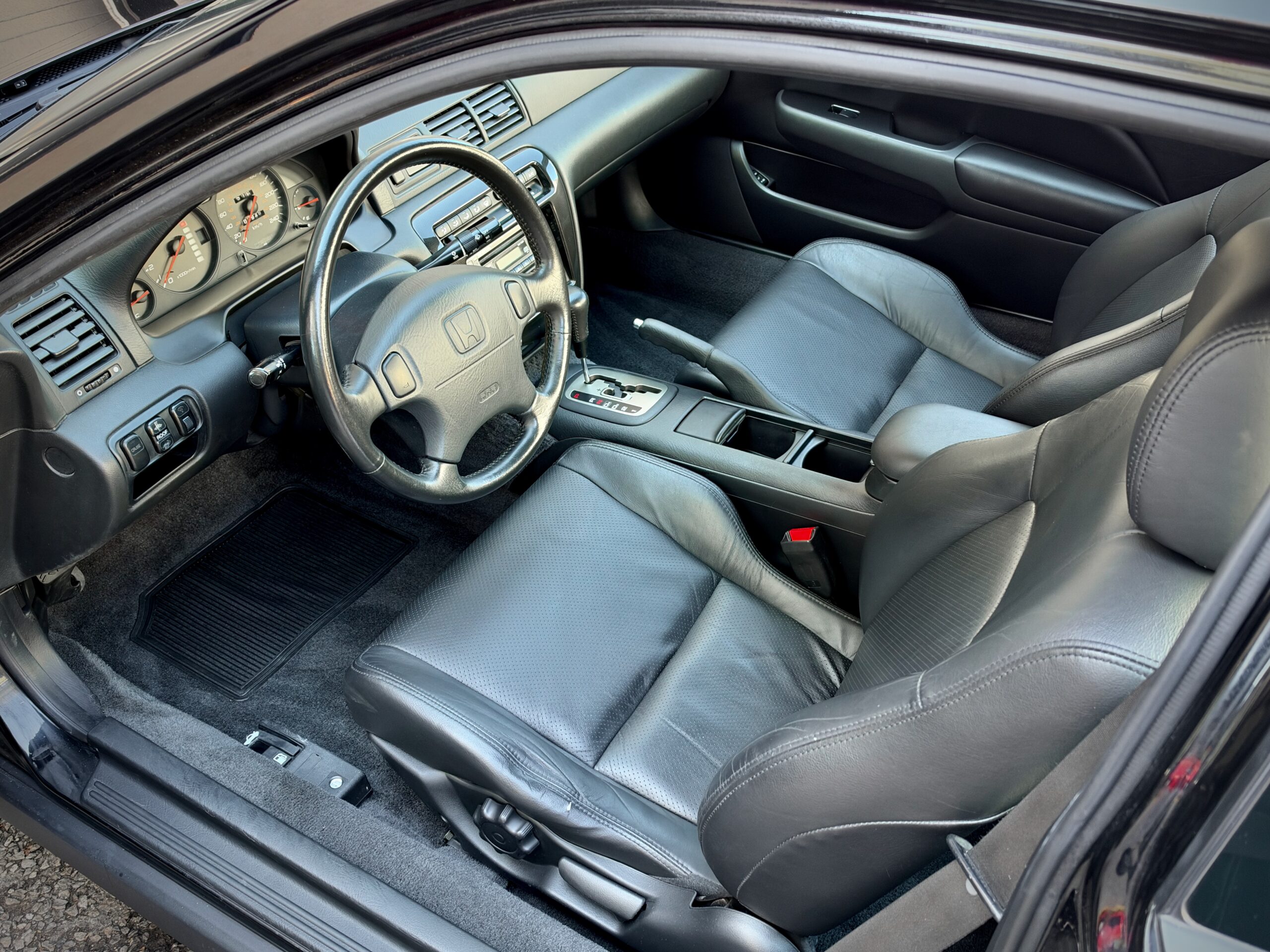 
								2001 Honda Prelude SE full									