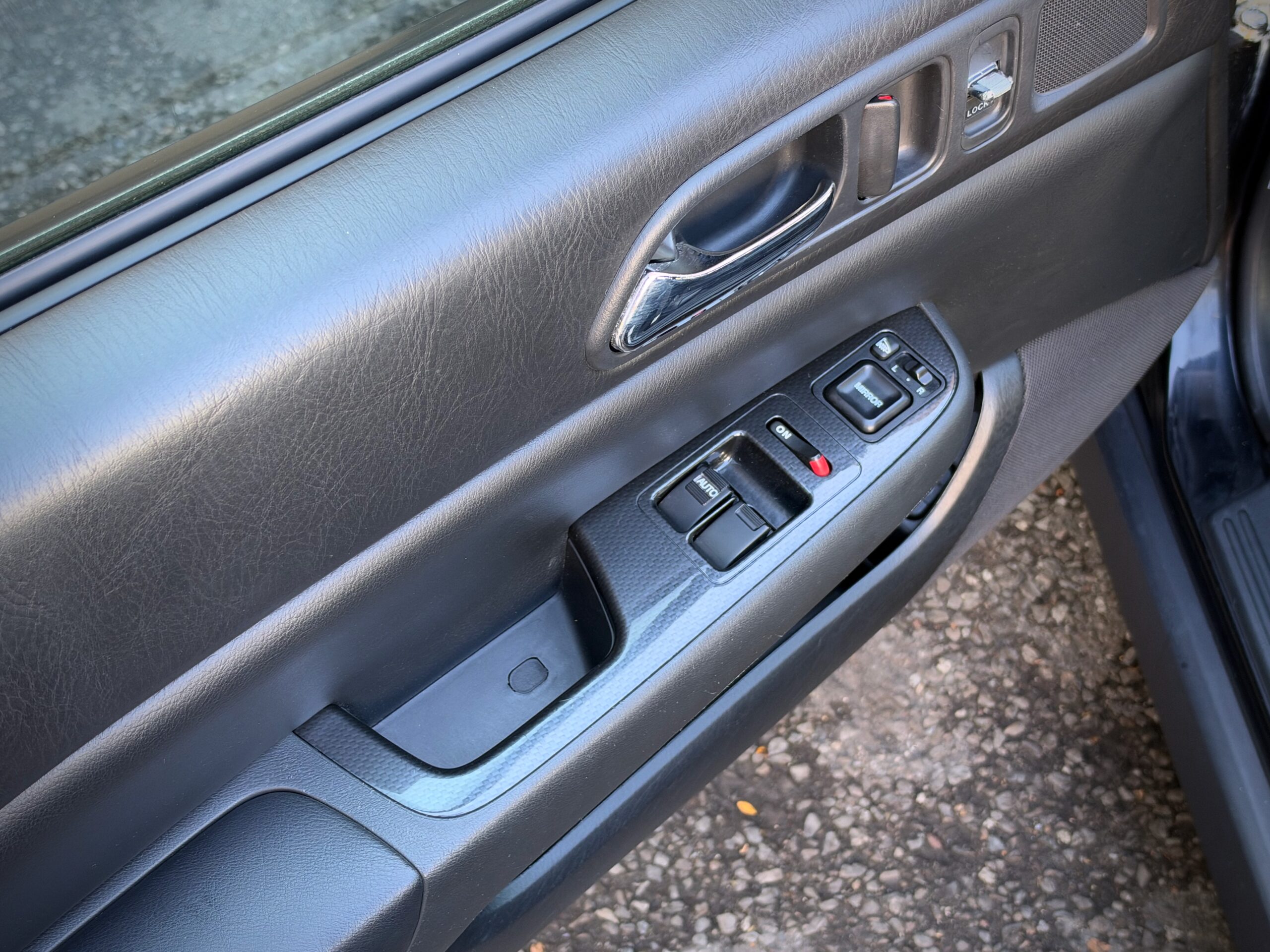 
								2001 Honda Prelude SE full									