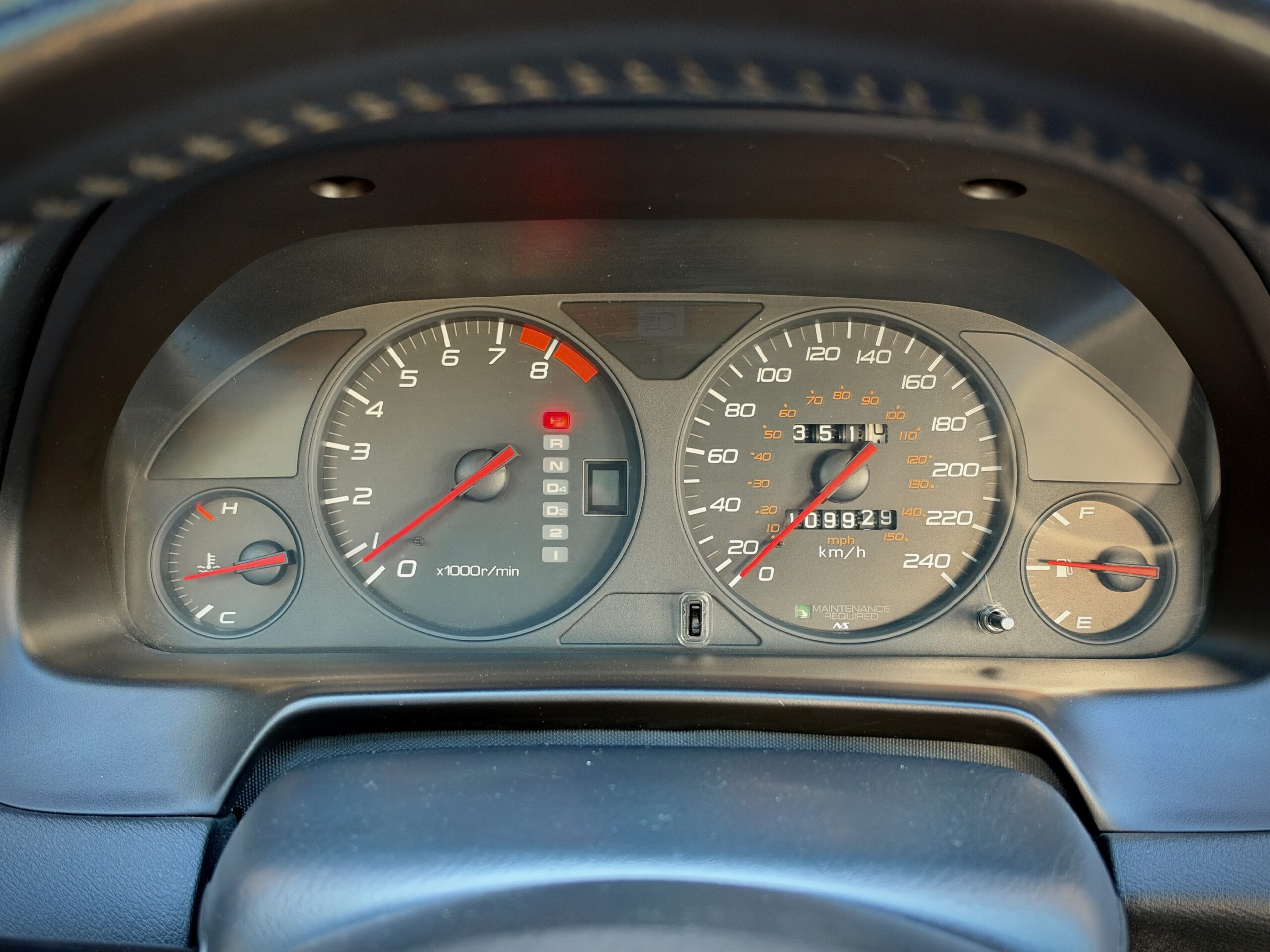 
								2001 Honda Prelude SE full									